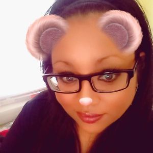 Meet your Posher, Gina